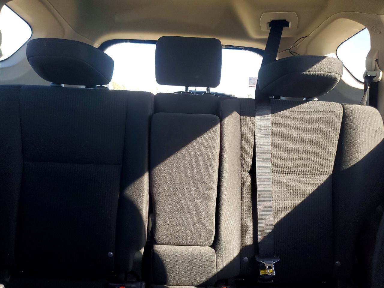 2018 TOYOTA RAV4 LE photo 19