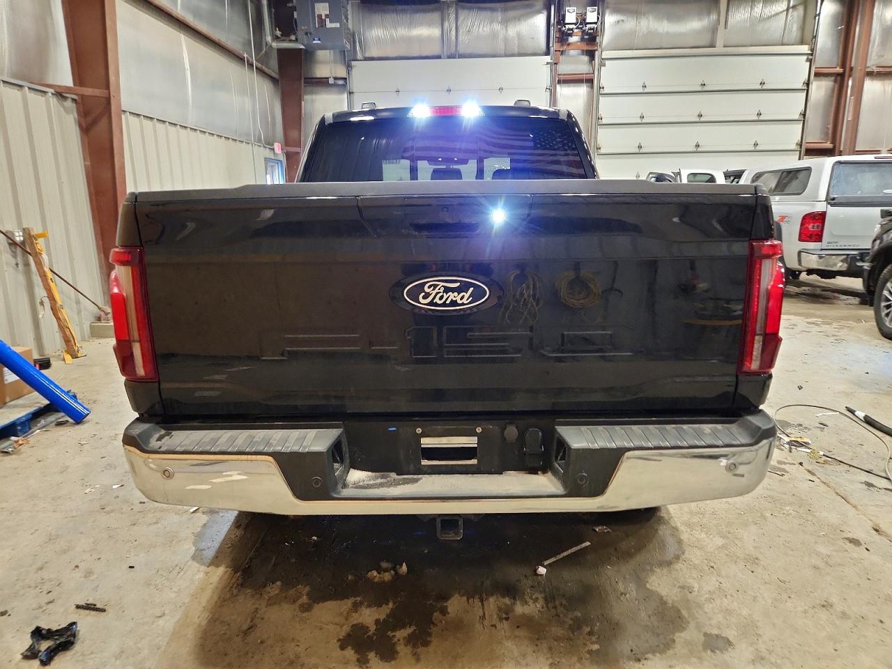 2025 FORD F150 LARIAT photo 6