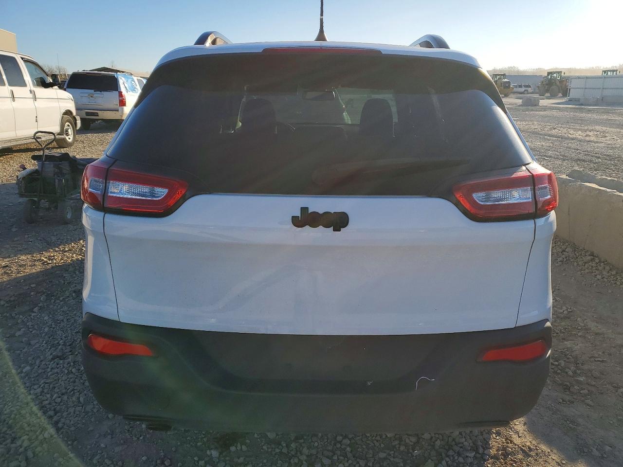 2017 JEEP CHEROKEE SPORT photo 6