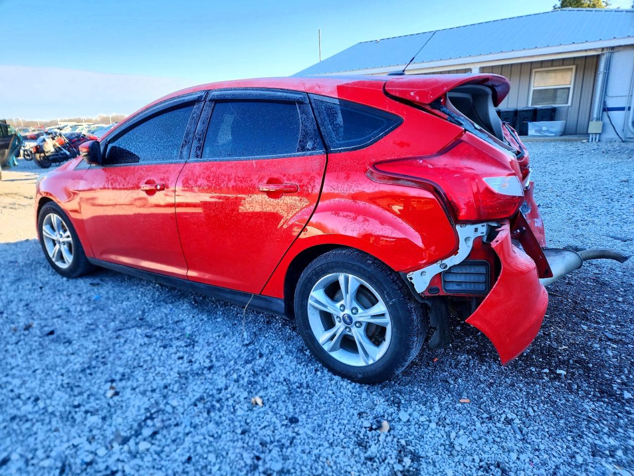 2014 FORD FOCUS SE photo 2