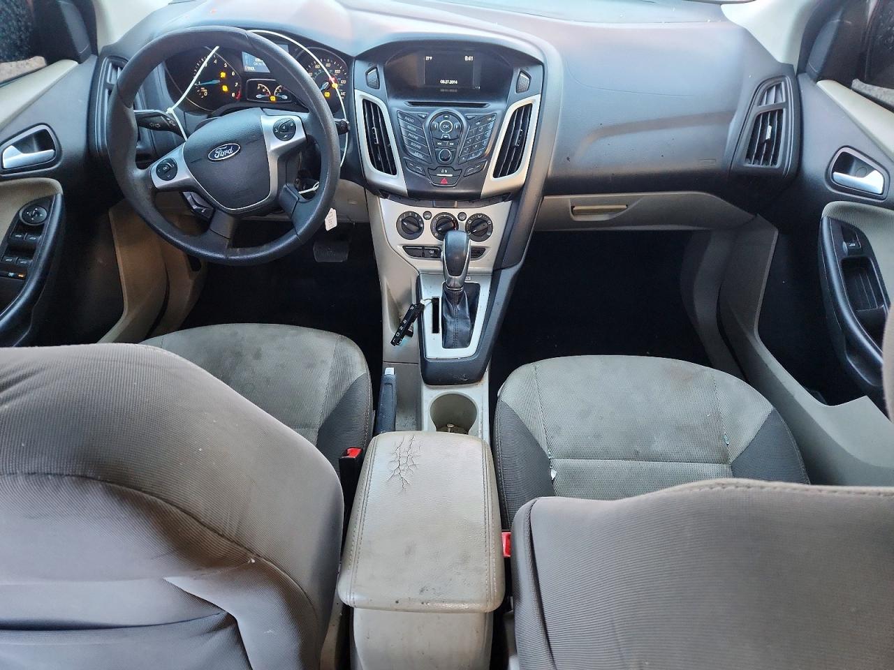 2014 FORD FOCUS SE photo 8