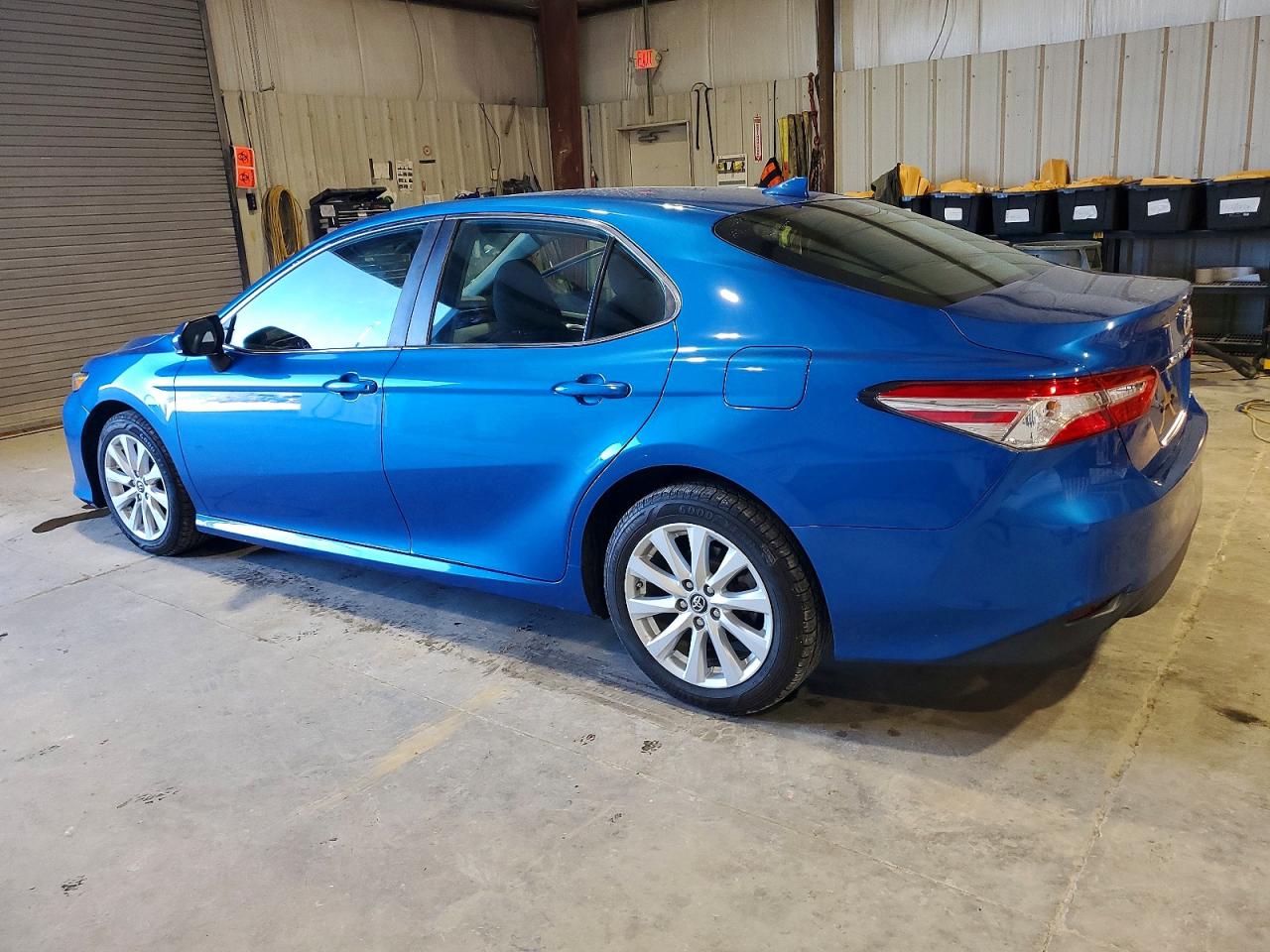 2019 TOYOTA CAMRY L photo 4