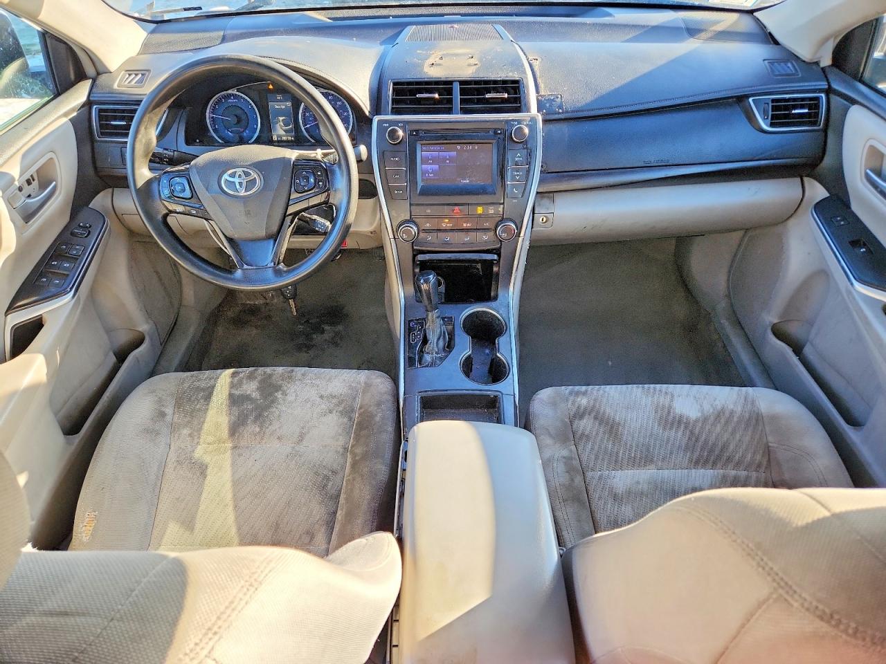 2017 TOYOTA CAMRY LE photo 15