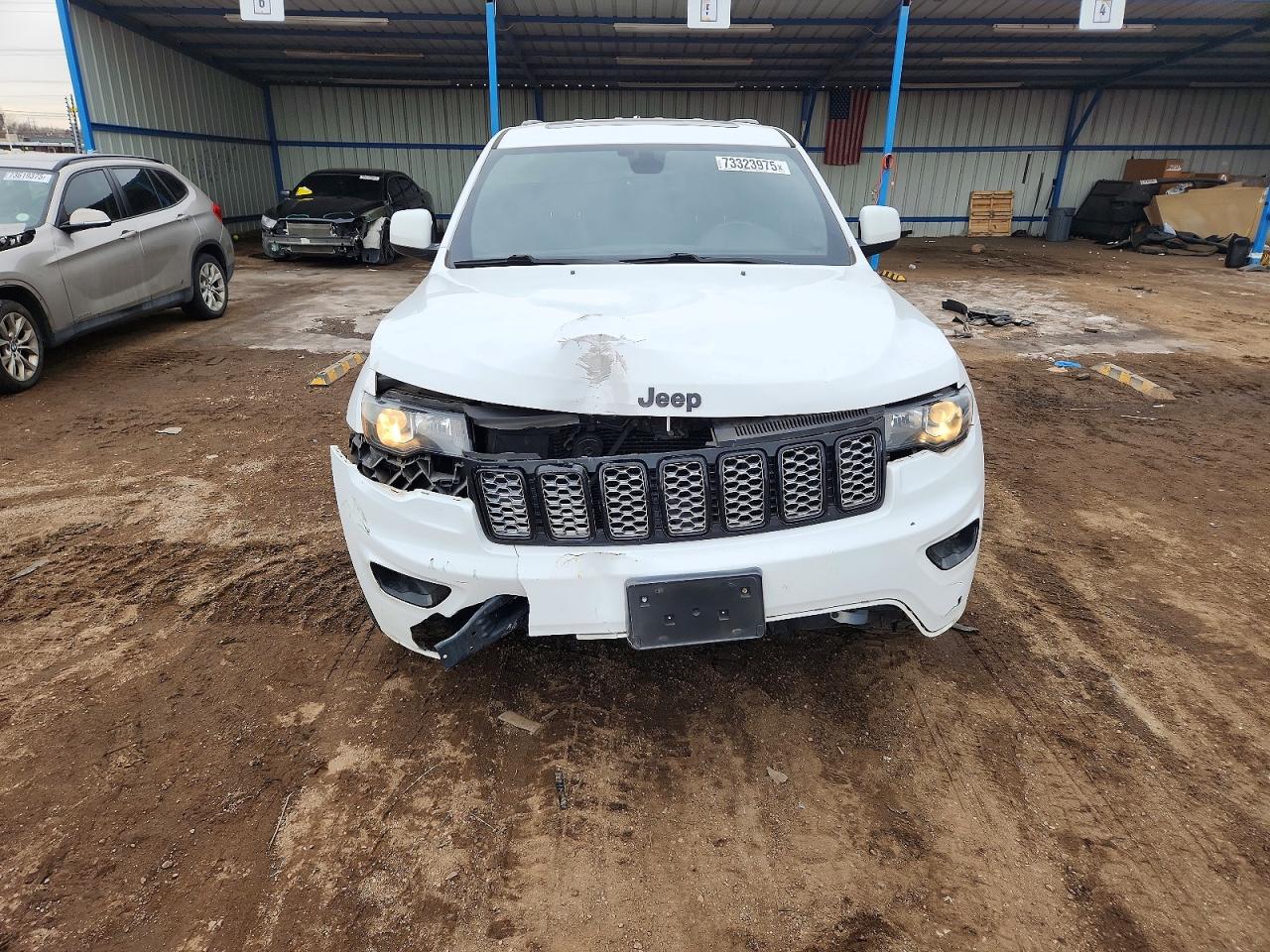 2018 JEEP GRAND CHEROKEE LAREDO photo 9