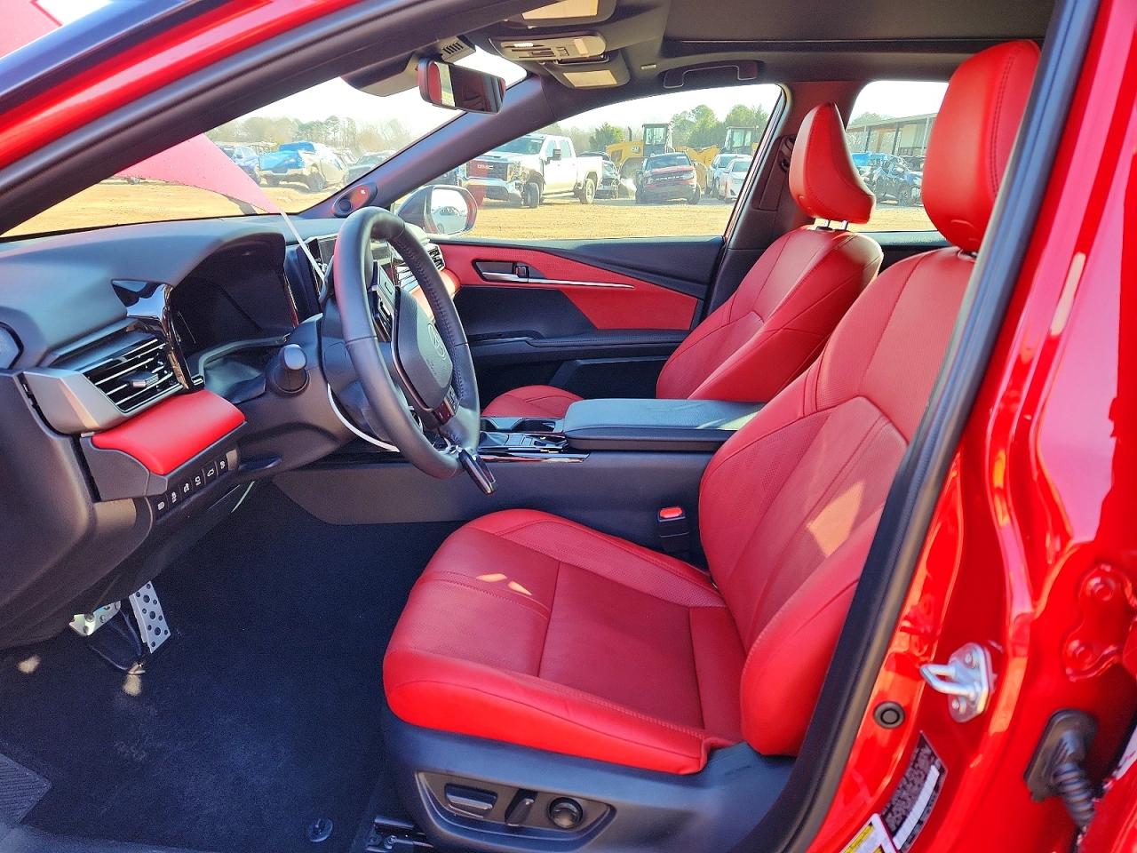 2025 TOYOTA CAMRY XSE photo 7