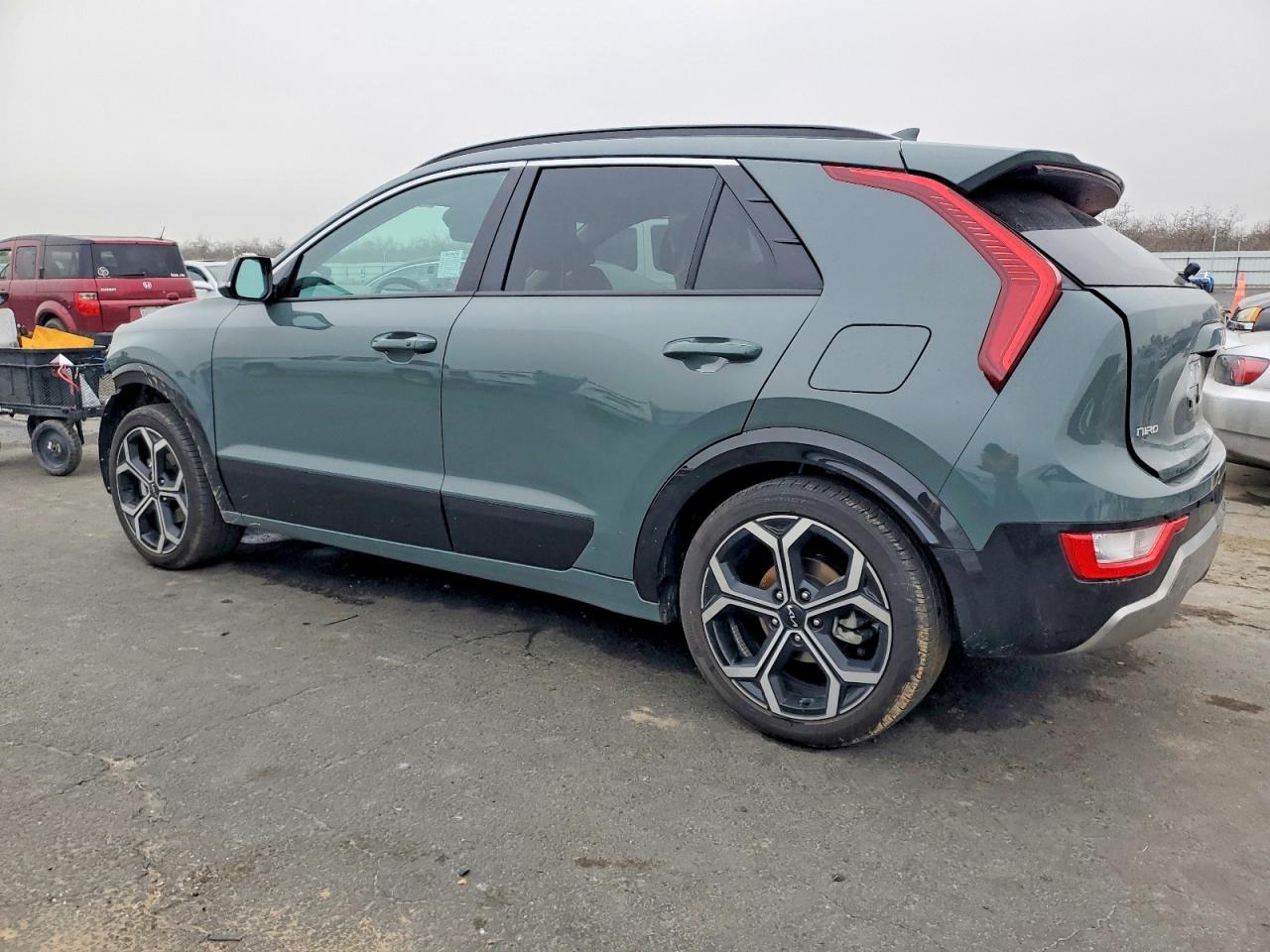 2025 KIA NIRO EX photo 2
