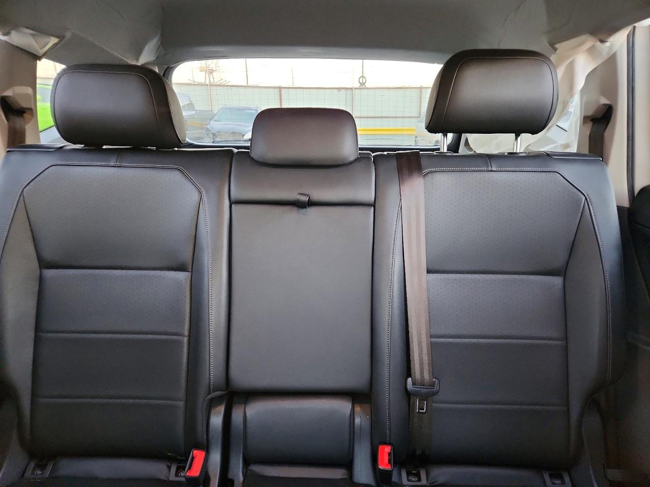 2020 VOLKSWAGEN TIGUAN SE photo 28