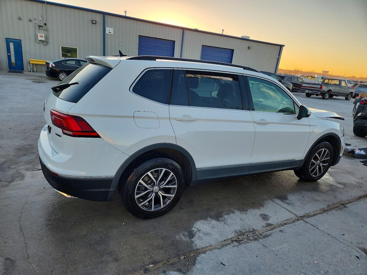 2020 VOLKSWAGEN TIGUAN SE photo 7