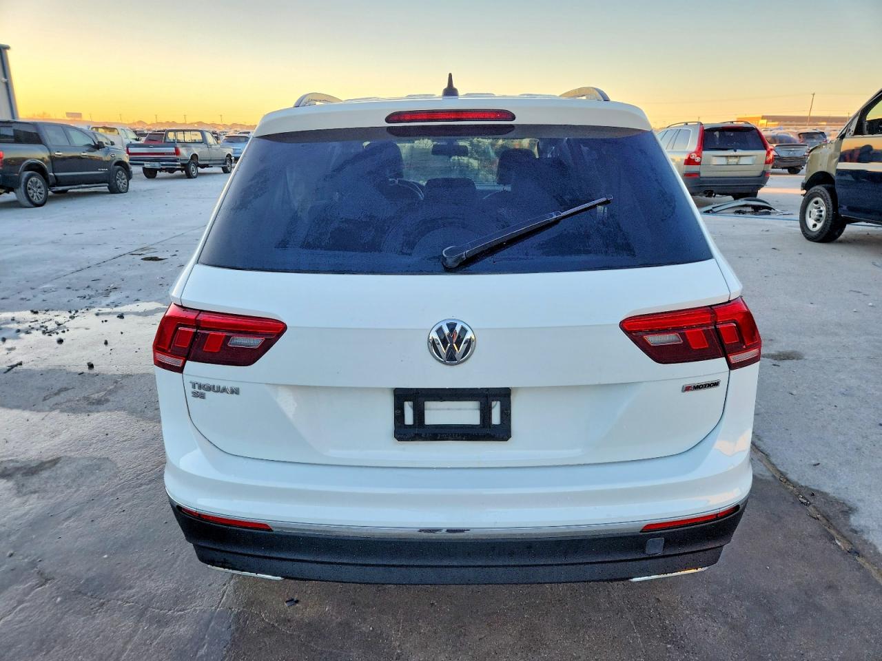 2020 VOLKSWAGEN TIGUAN SE photo 16