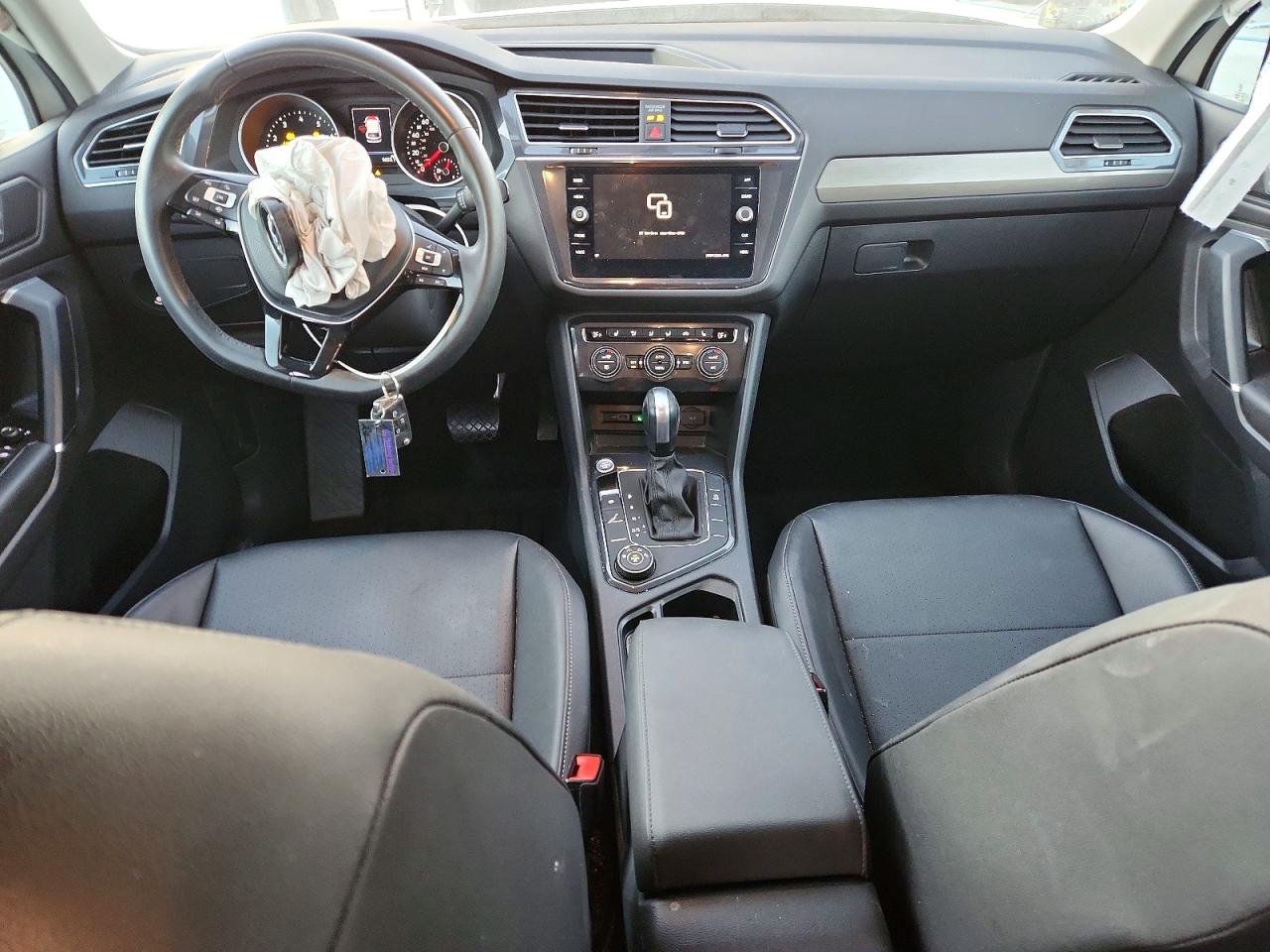 2020 VOLKSWAGEN TIGUAN SE photo 22