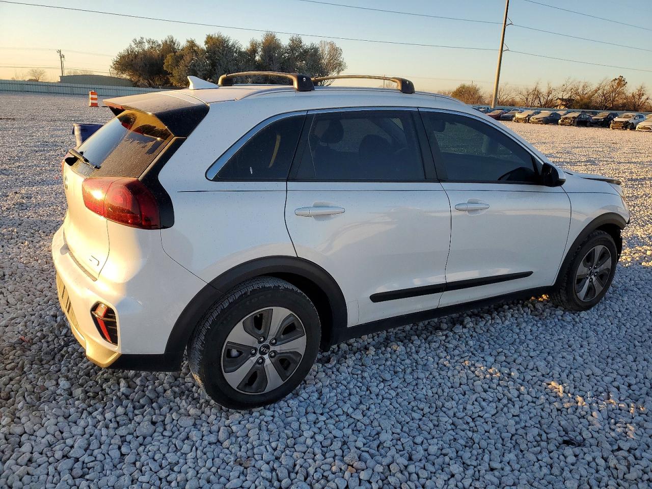 2021 KIA NIRO LX photo 5