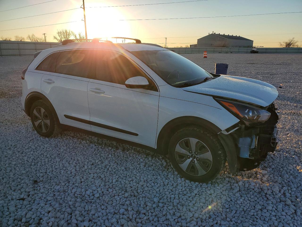 2021 KIA NIRO LX photo 7