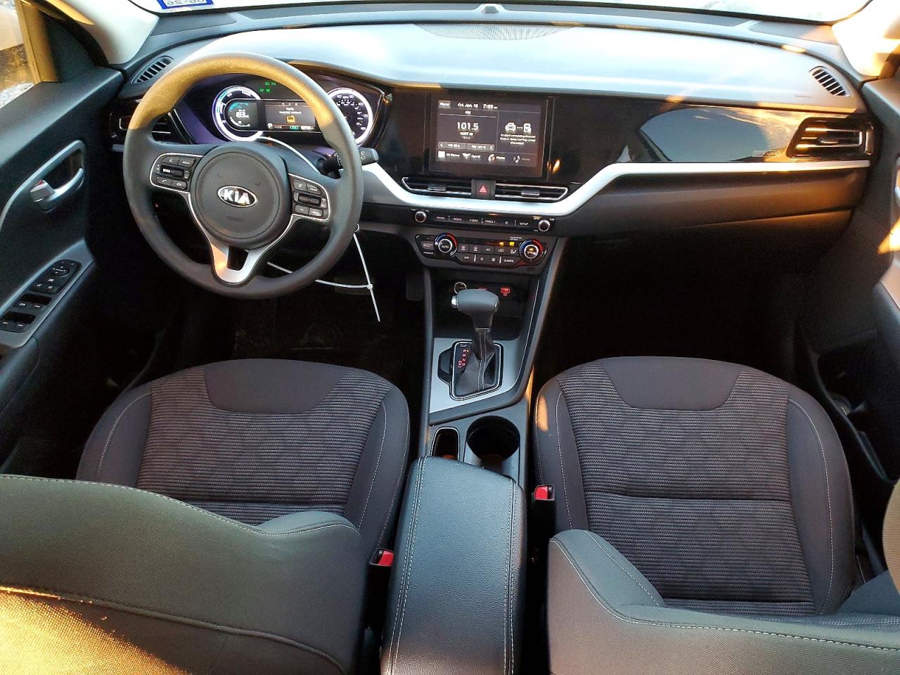 2021 KIA NIRO LX photo 15