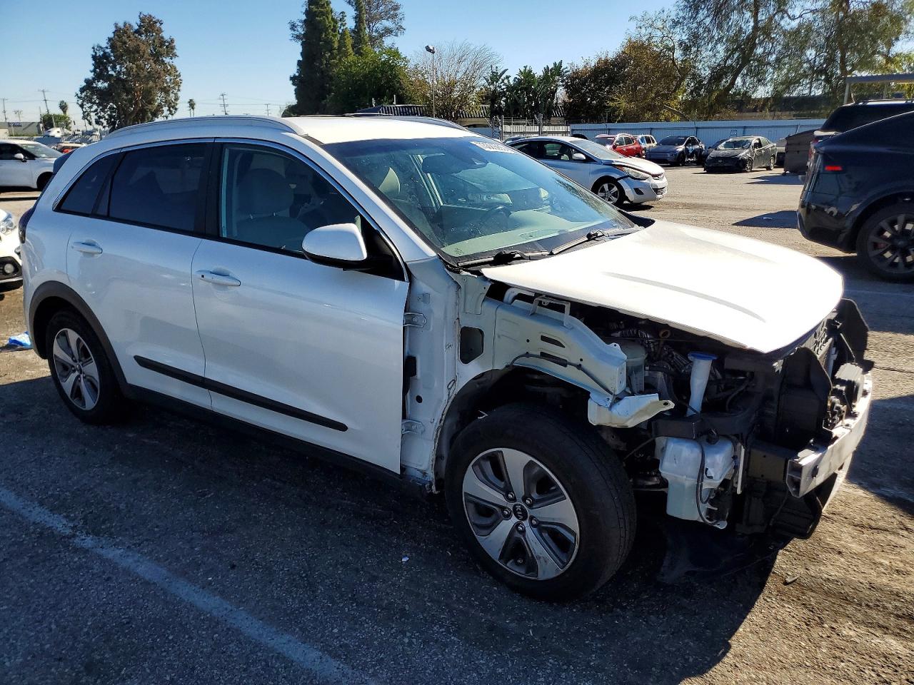 2018 KIA NIRO LX photo 4