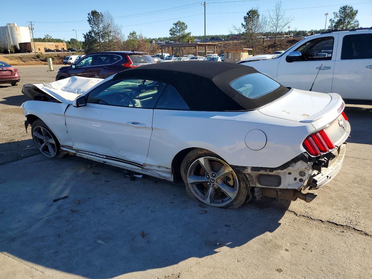 2016 FORD MUSTANG photo 3