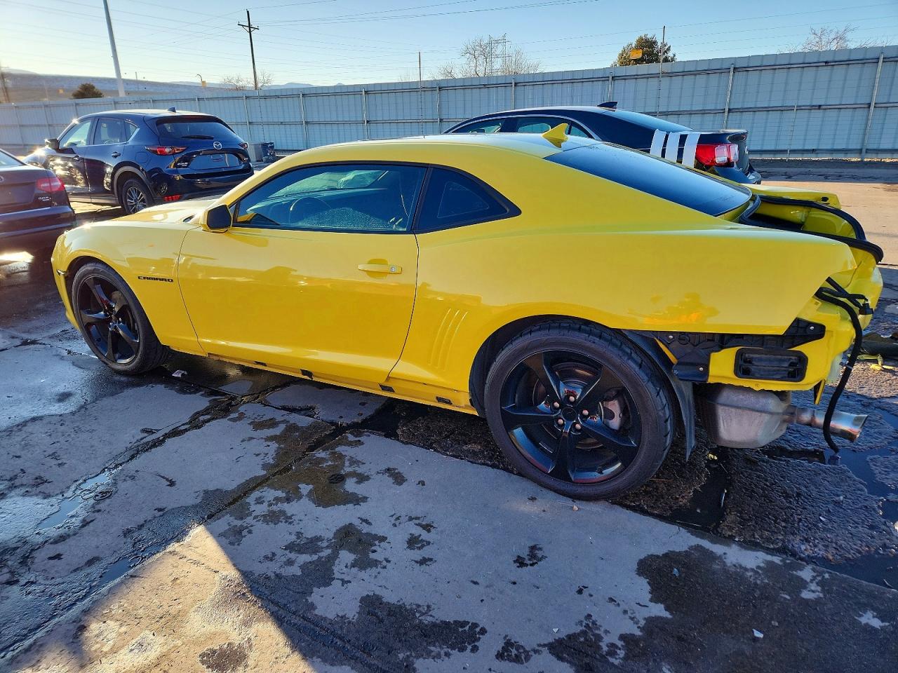 2015 CHEVROLET CAMARO LT photo 3