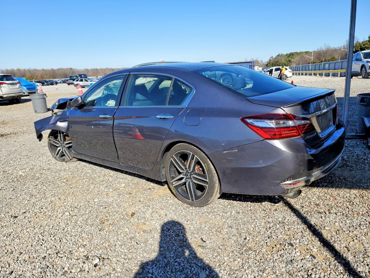 2017 HONDA ACCORD SPORT photo 4
