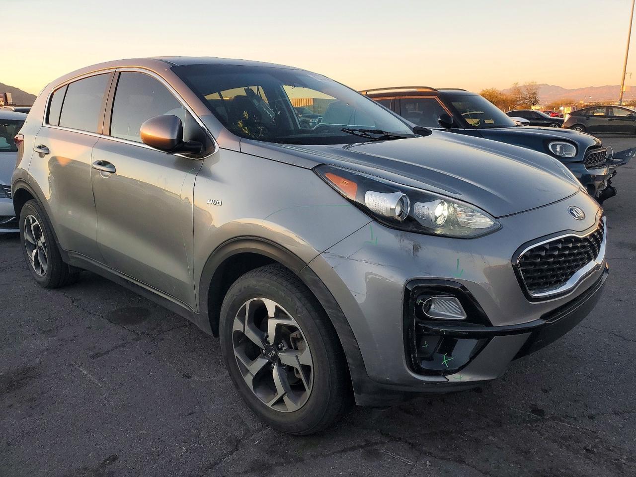 2021 KIA SPORTAGE LX photo 4