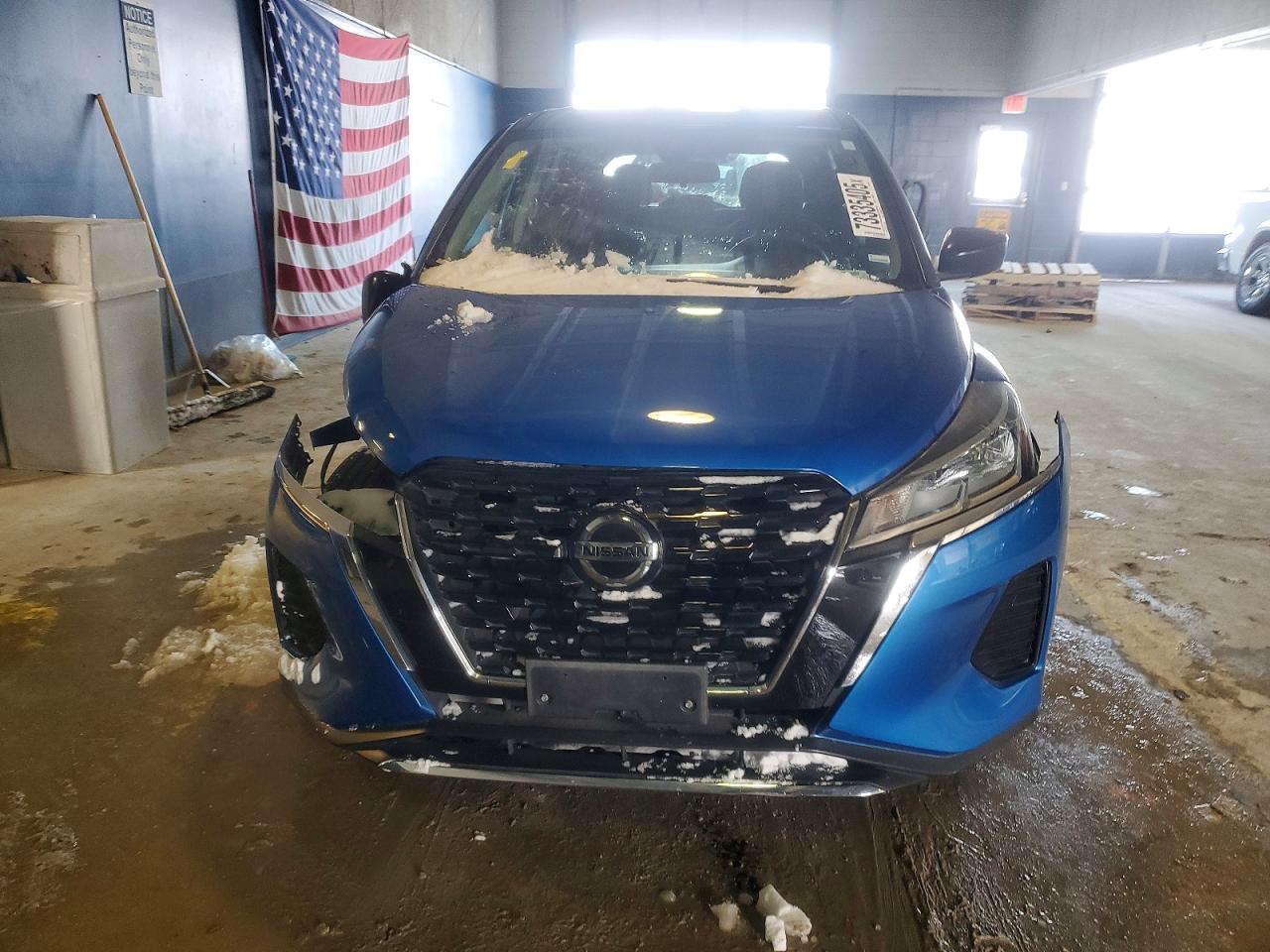 2021 NISSAN KICKS S photo 9