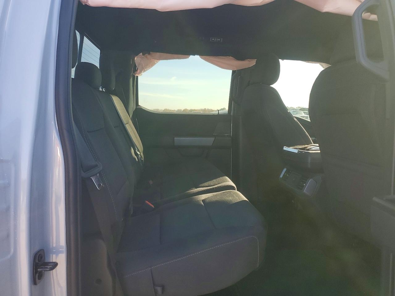 2025 FORD F150 XLT photo 19