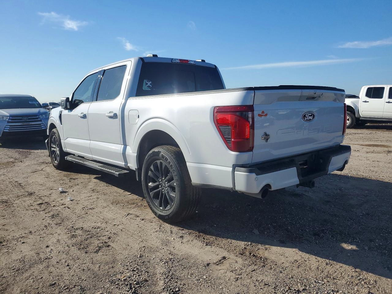 2025 FORD F150 XLT photo 3