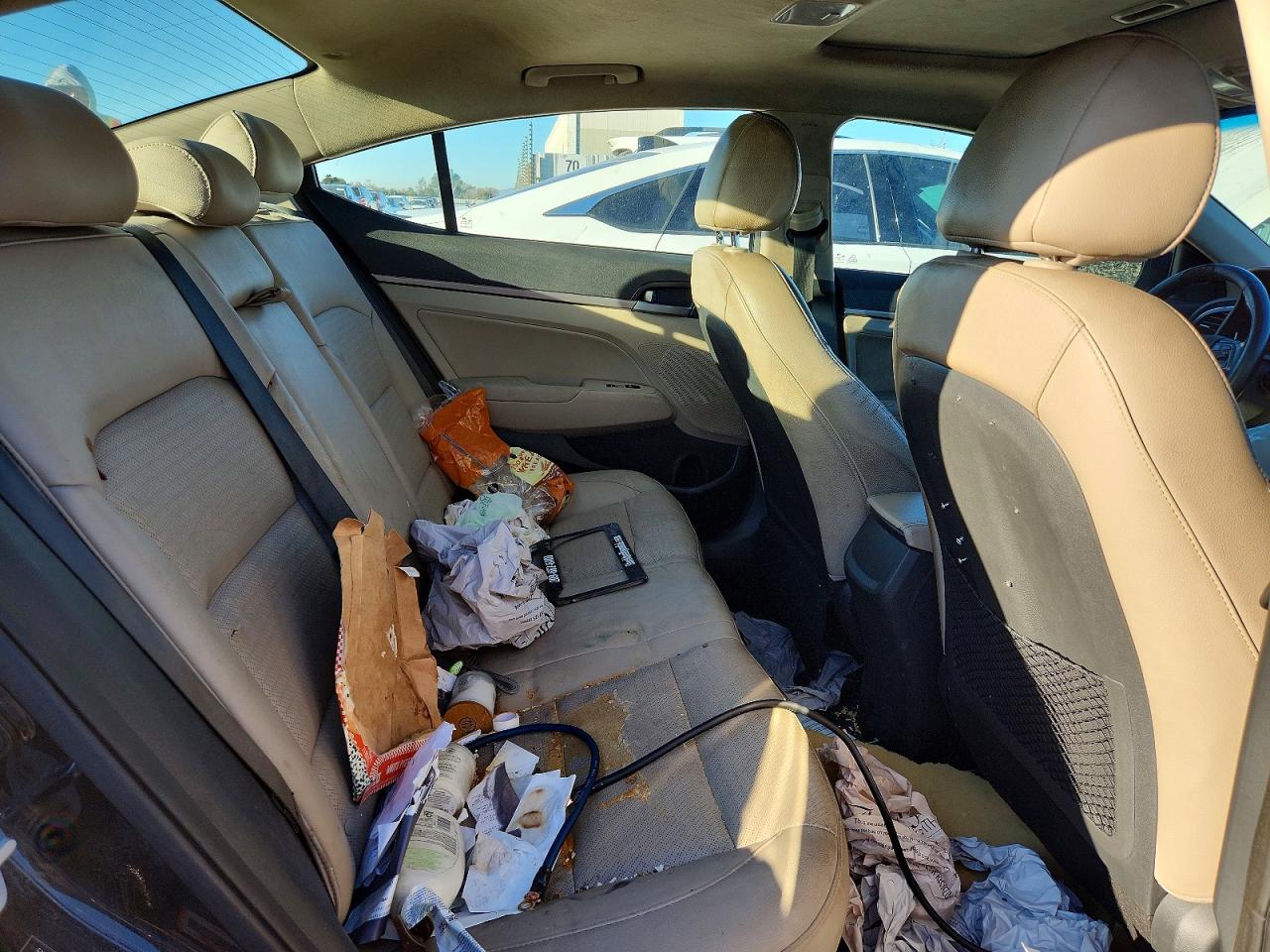 2017 HYUNDAI ELANTRA LIMITED photo 28