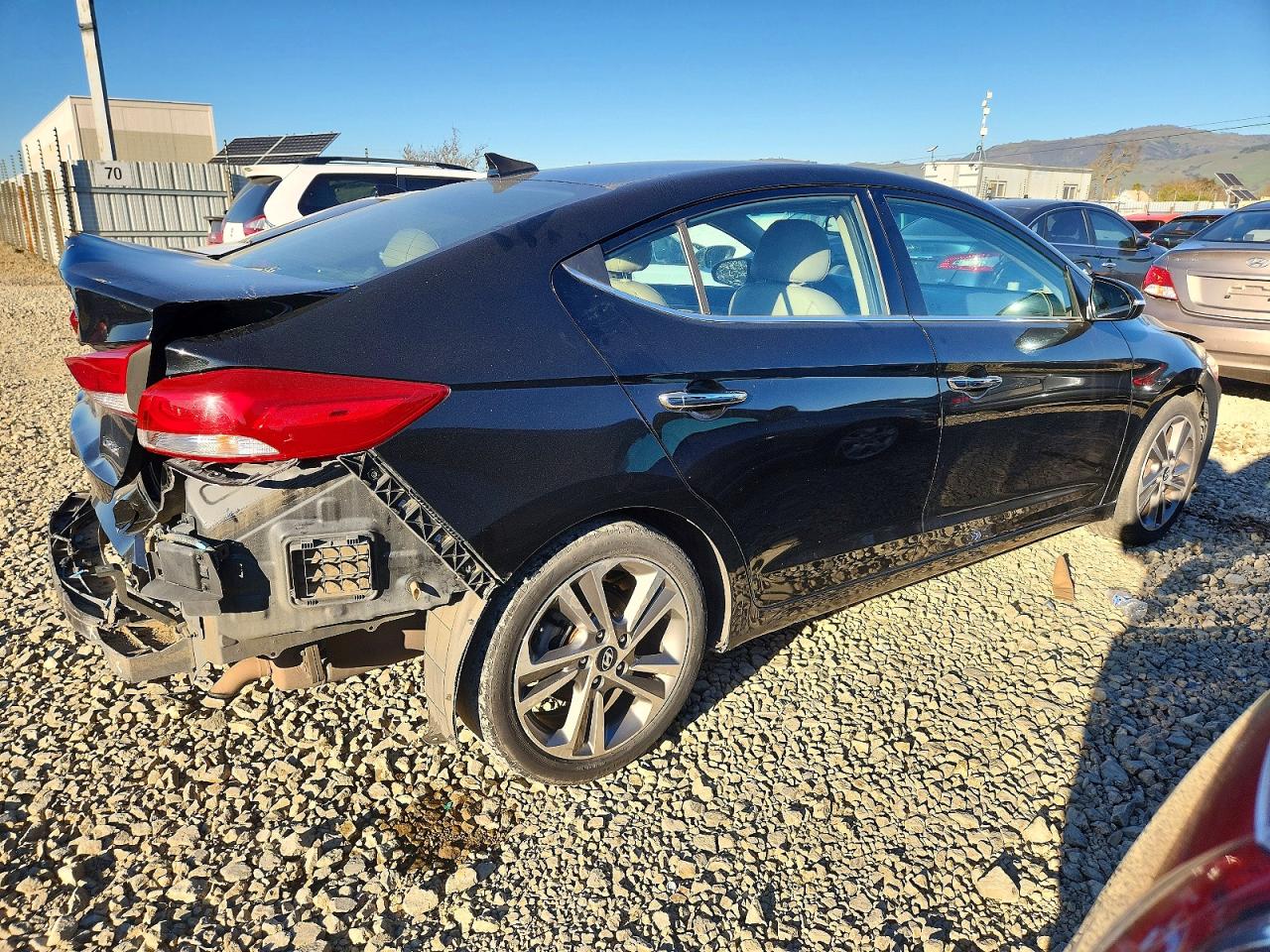 2017 HYUNDAI ELANTRA LIMITED photo 7