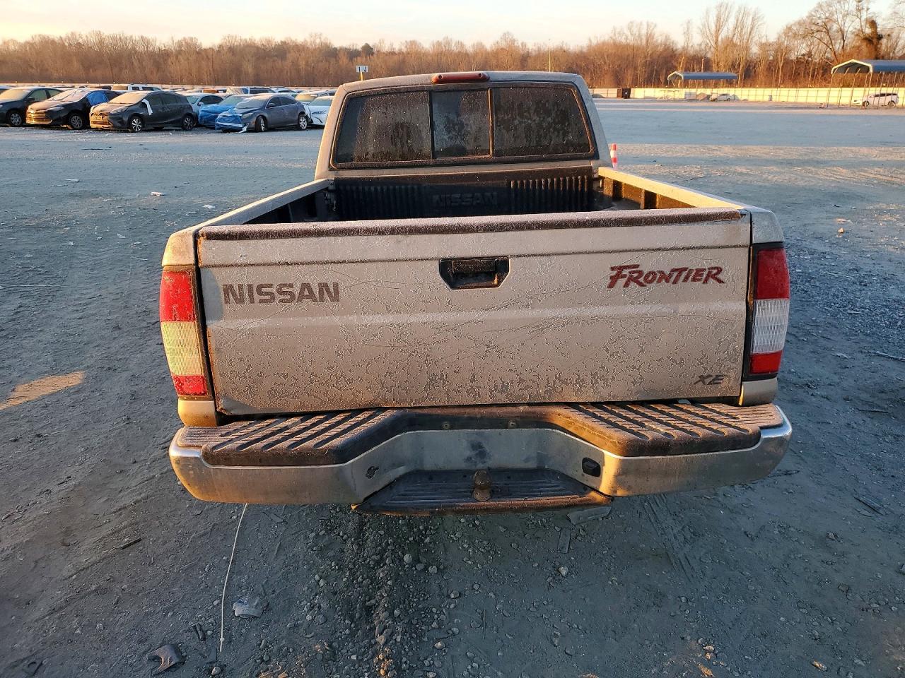 2000 NISSAN FRONTIER KING CAB XE photo 11