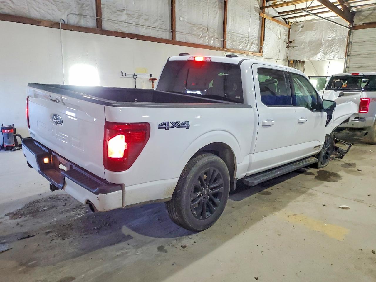 2024 FORD F150 XLT photo 3