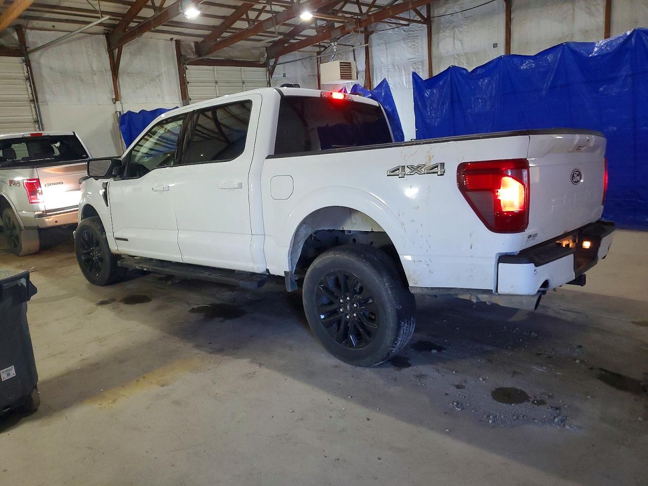 2024 FORD F150 XLT photo 2