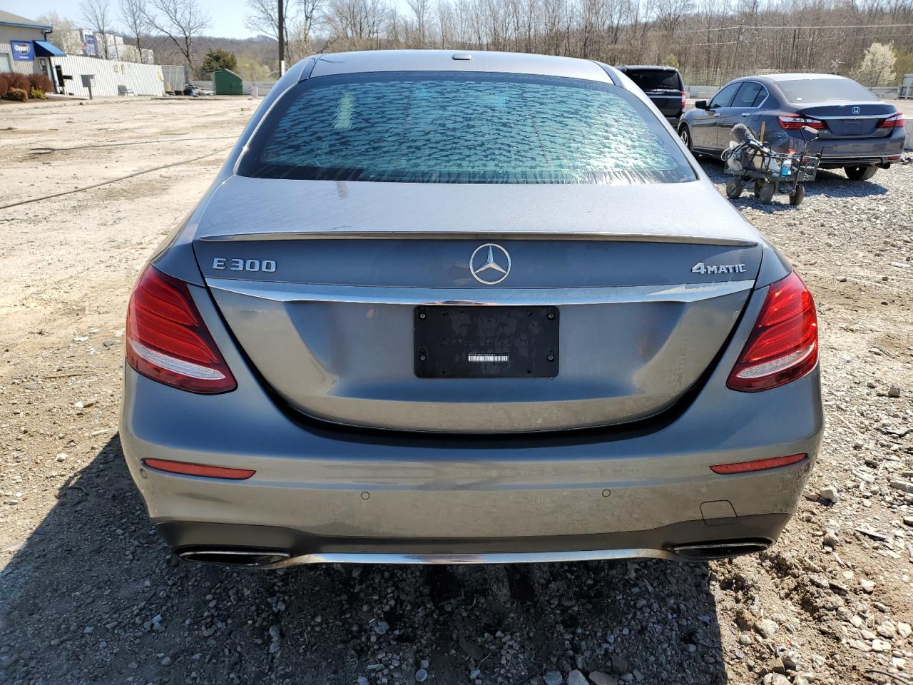2017 MERCEDES-BENZ E 300 4MATIC photo 11