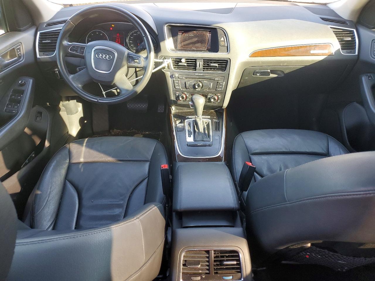 2011 AUDI Q5 PREMIUM PLUS photo 8