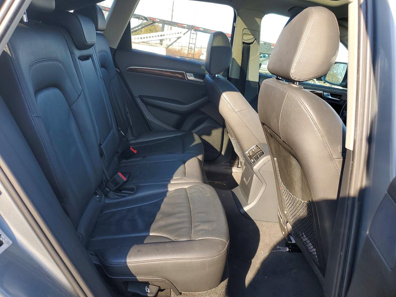 2011 AUDI Q5 PREMIUM PLUS photo 10