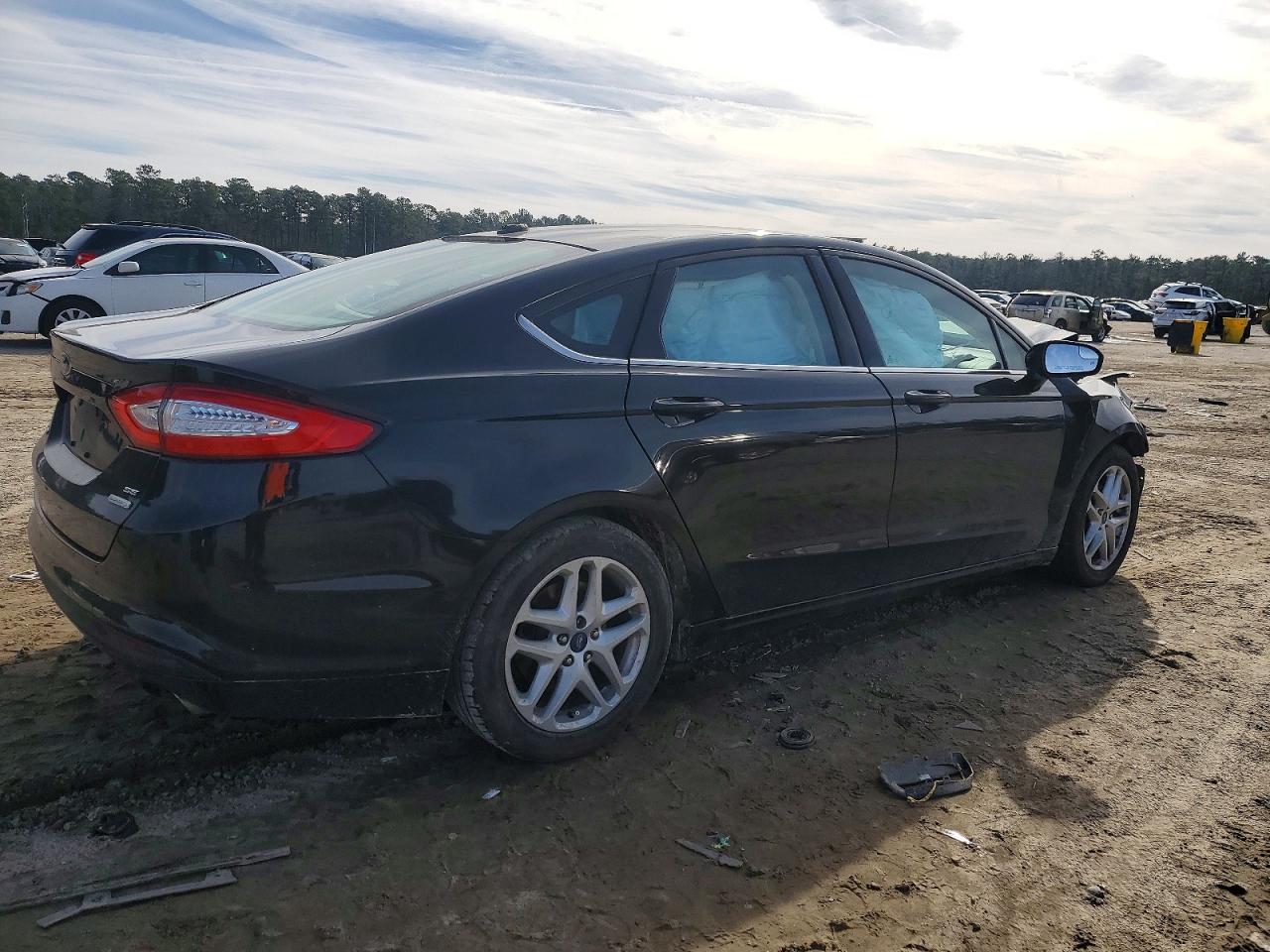 2013 FORD FUSION SE photo 3