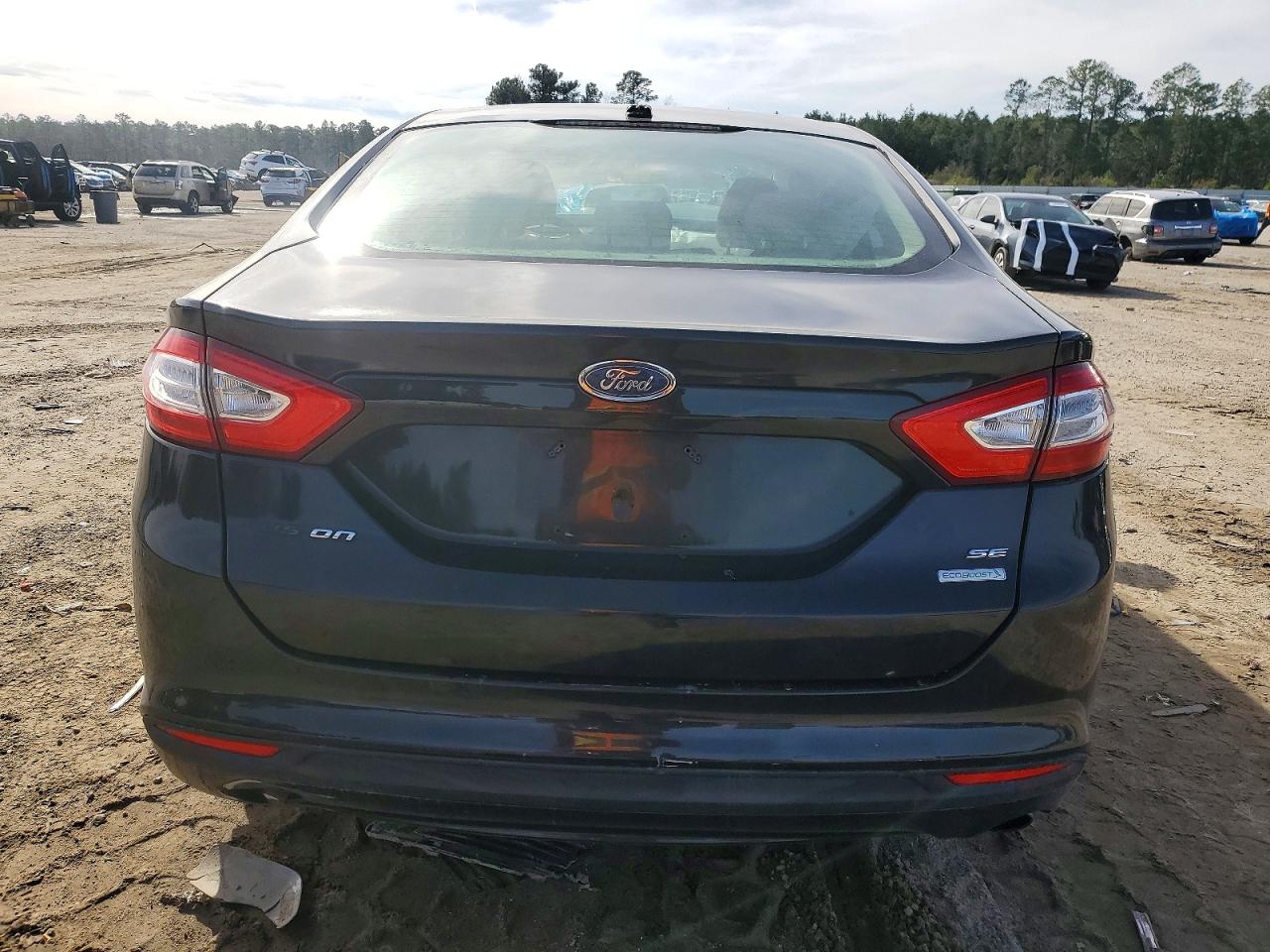 2013 FORD FUSION SE photo 6