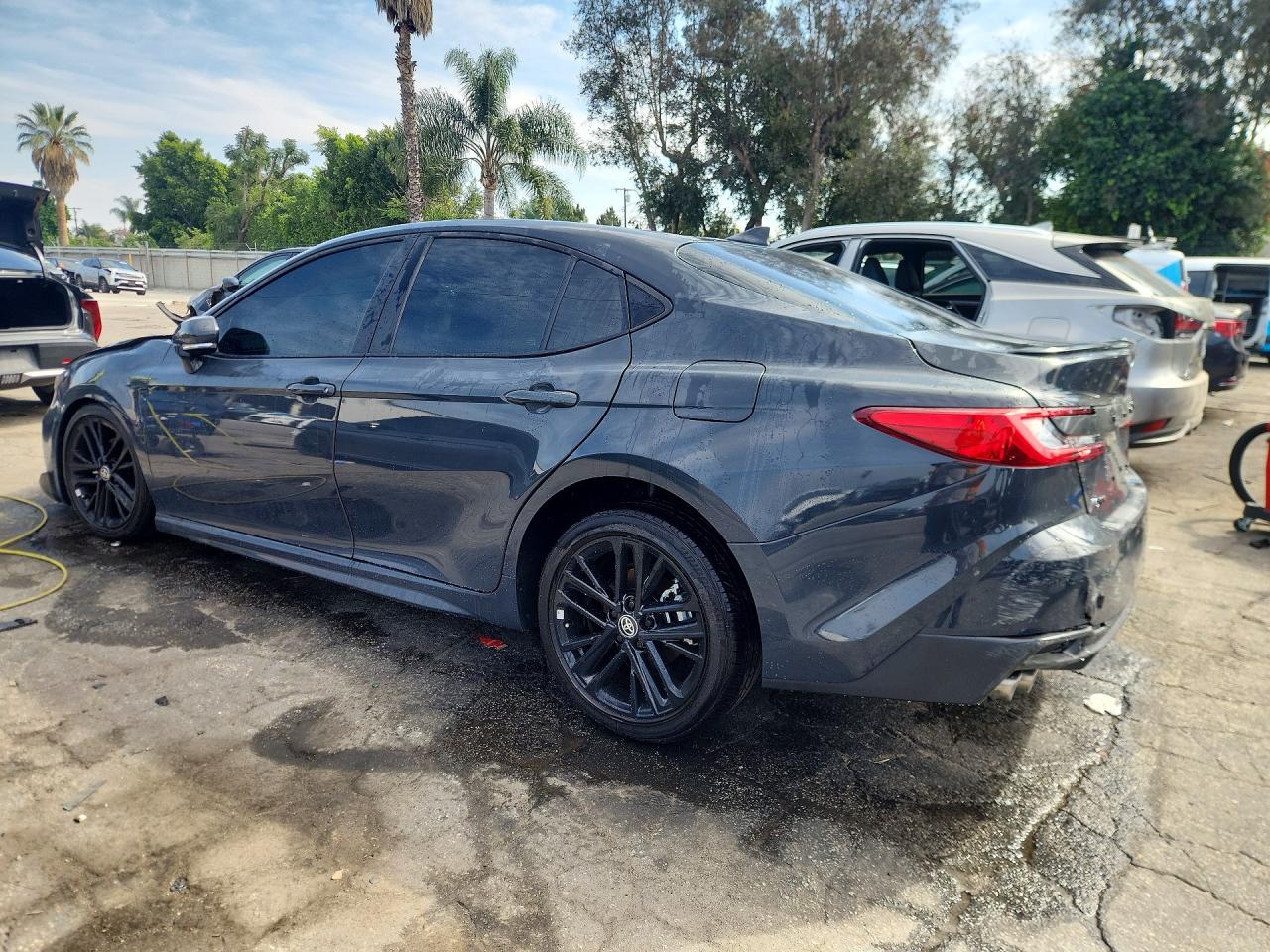 2025 TOYOTA CAMRY SE photo 3