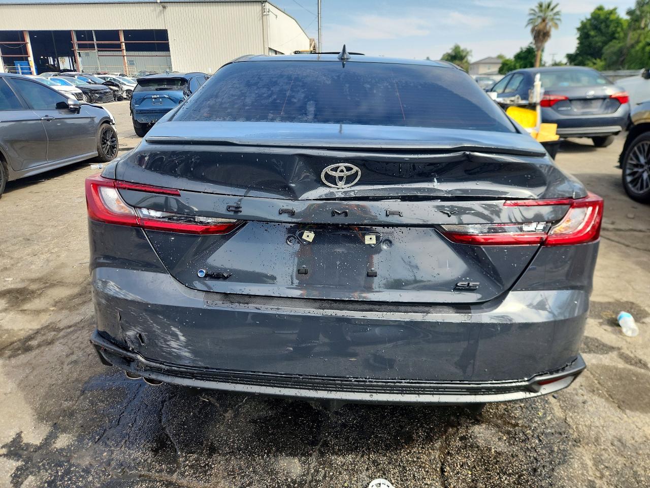 2025 TOYOTA CAMRY SE photo 11