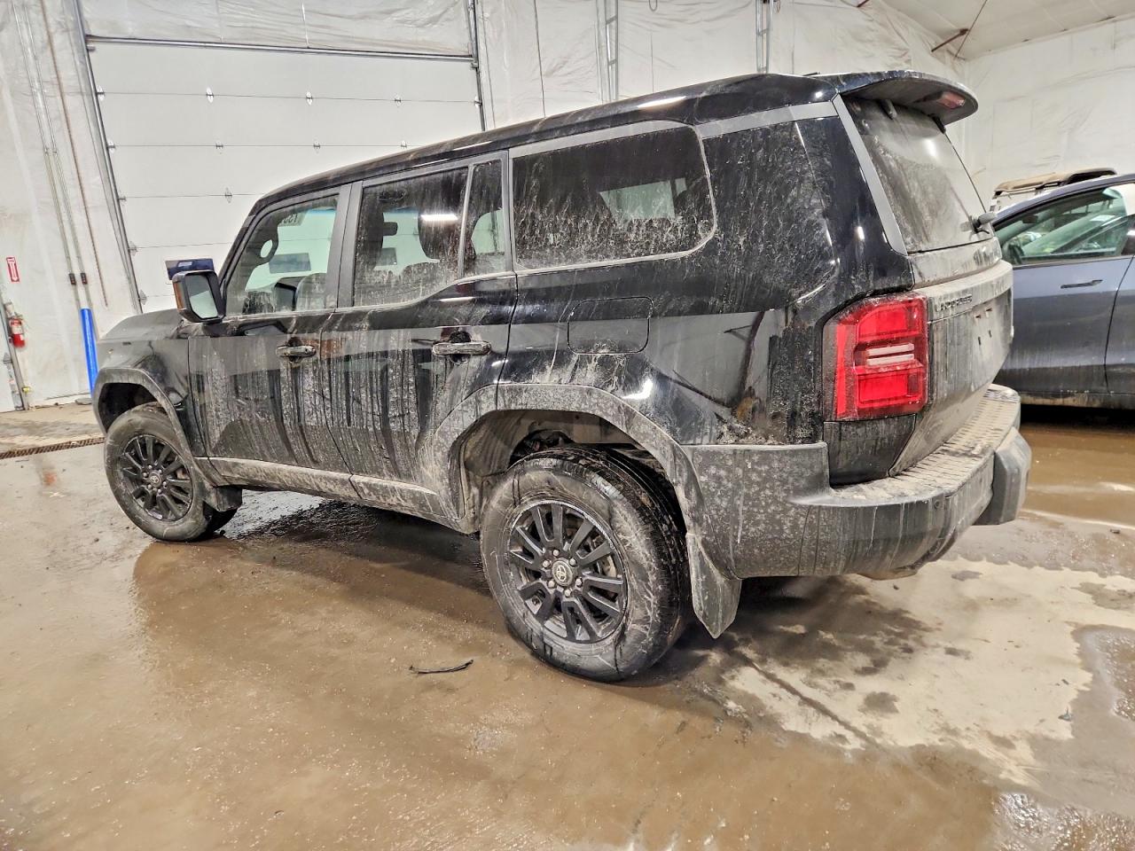 2025 TOYOTA LAND CRUISER BASE photo 3