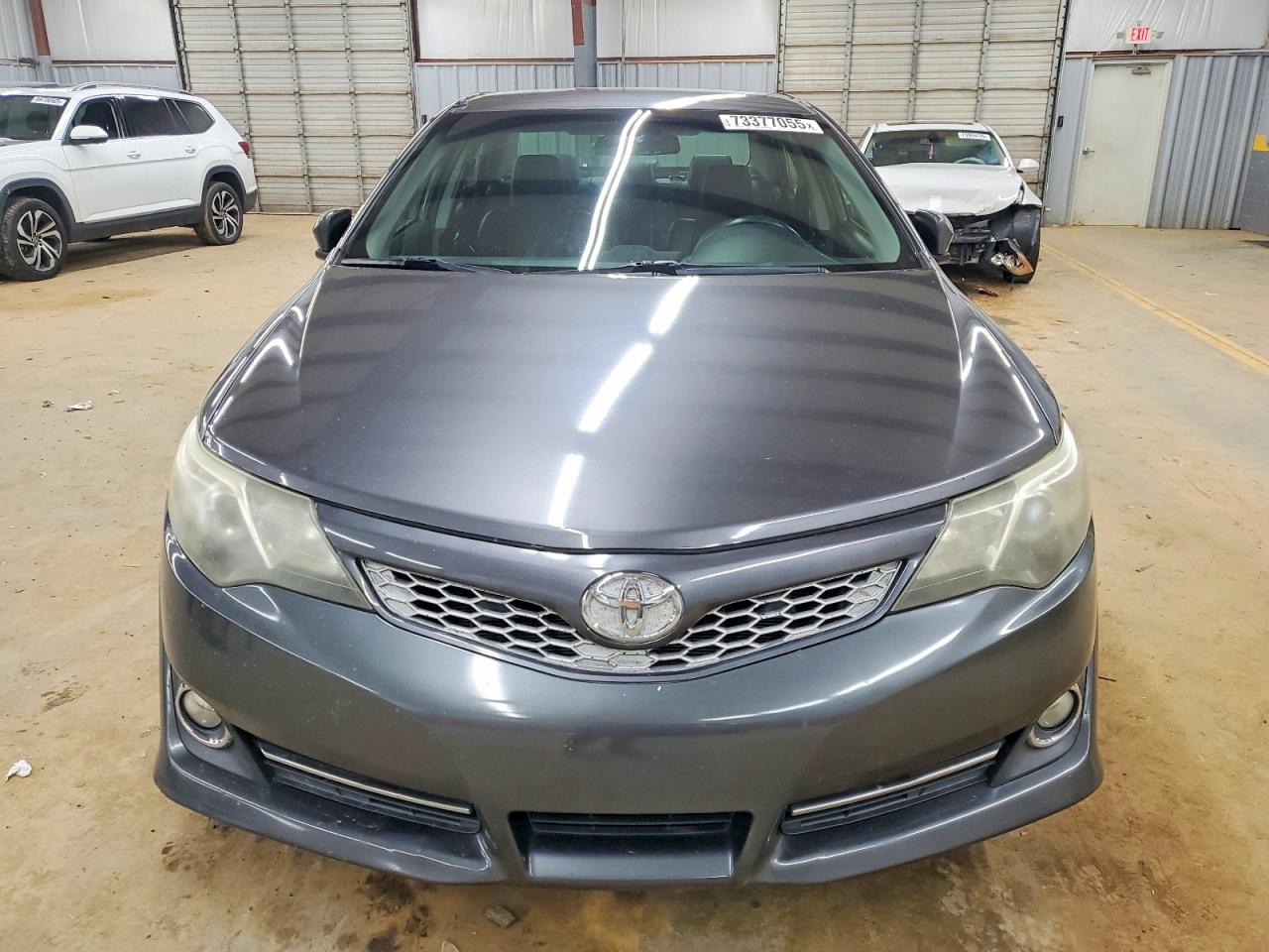 2013 TOYOTA CAMRY L photo 9