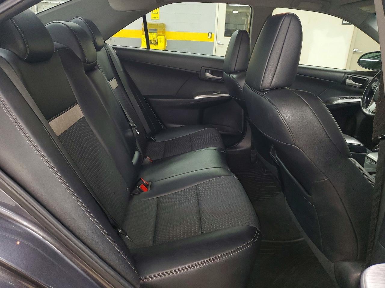 2013 TOYOTA CAMRY L photo 19