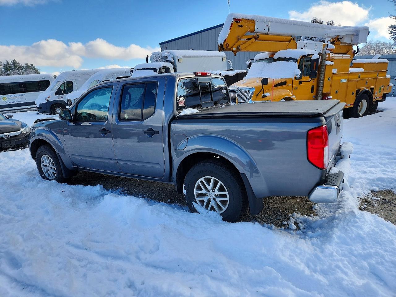 2019 NISSAN FRONTIER S photo 3