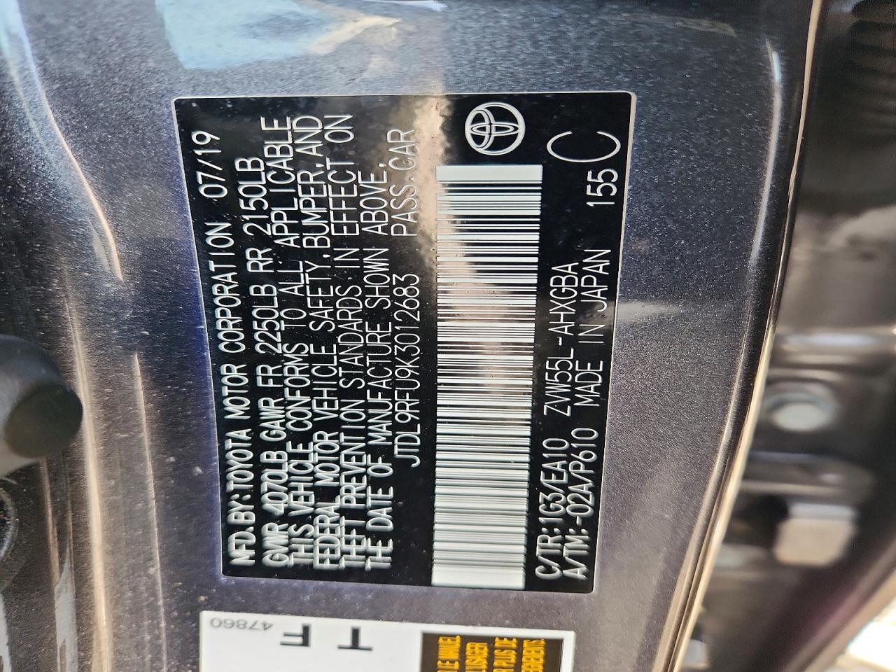 2019 TOYOTA PRIUS photo 12