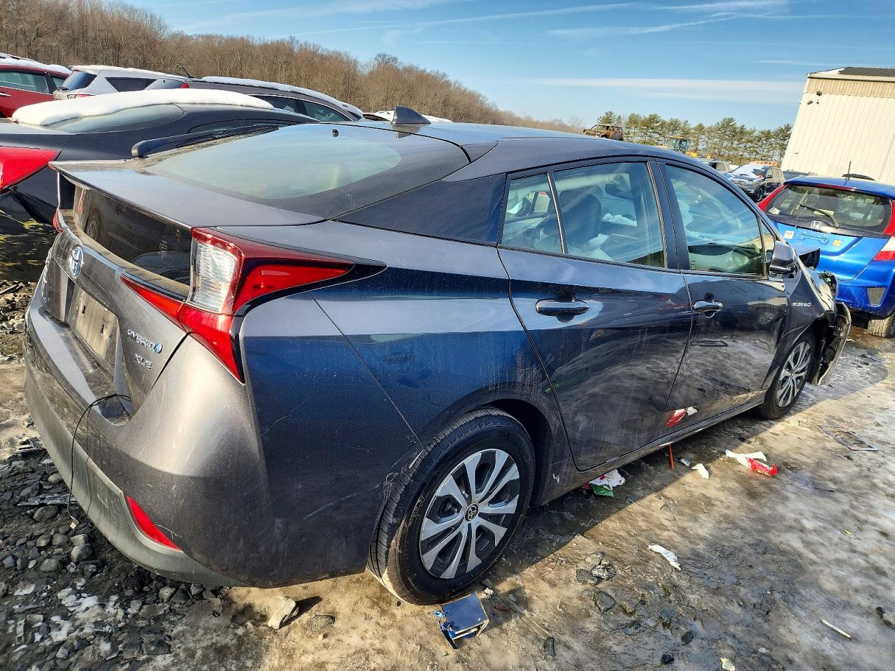2019 TOYOTA PRIUS photo 3