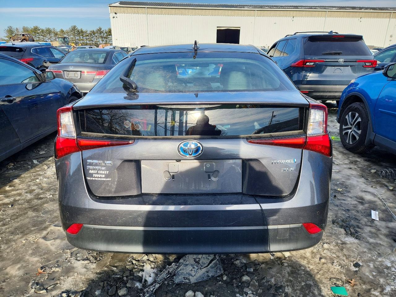 2019 TOYOTA PRIUS photo 6