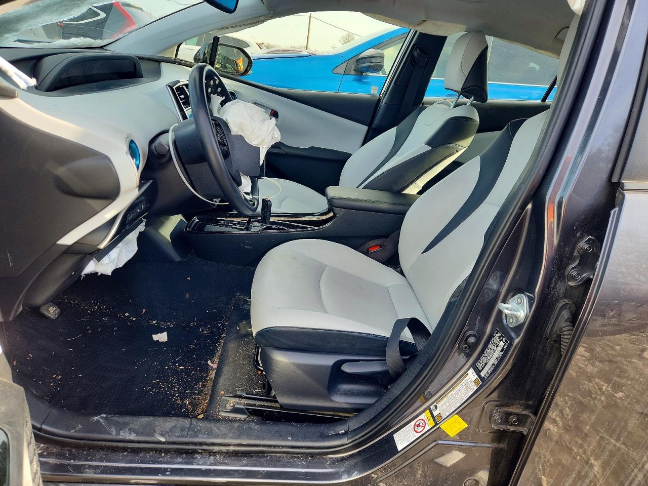 2019 TOYOTA PRIUS photo 7