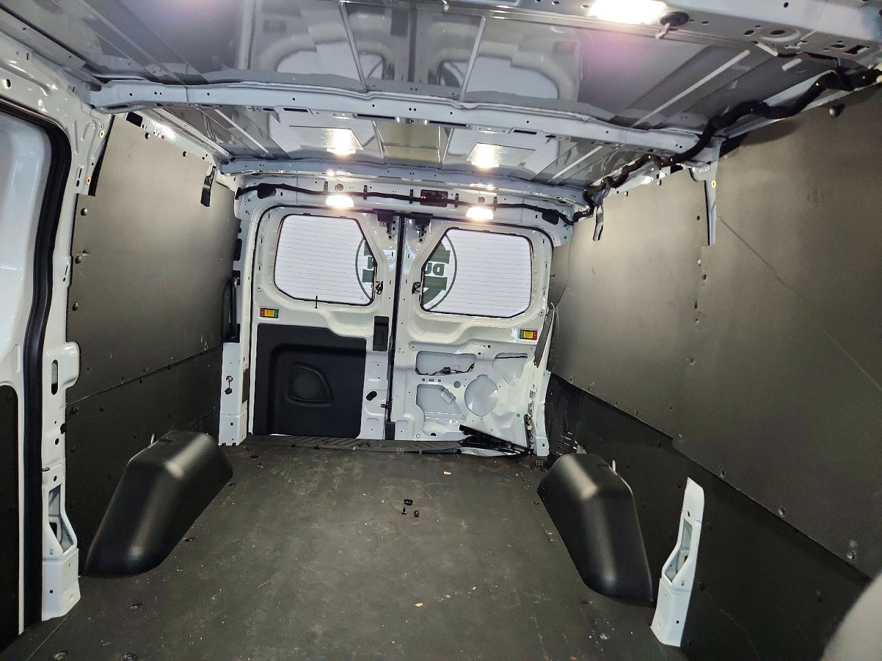 2025 FORD TRANSIT T-250 DELIVERY VAN photo 10