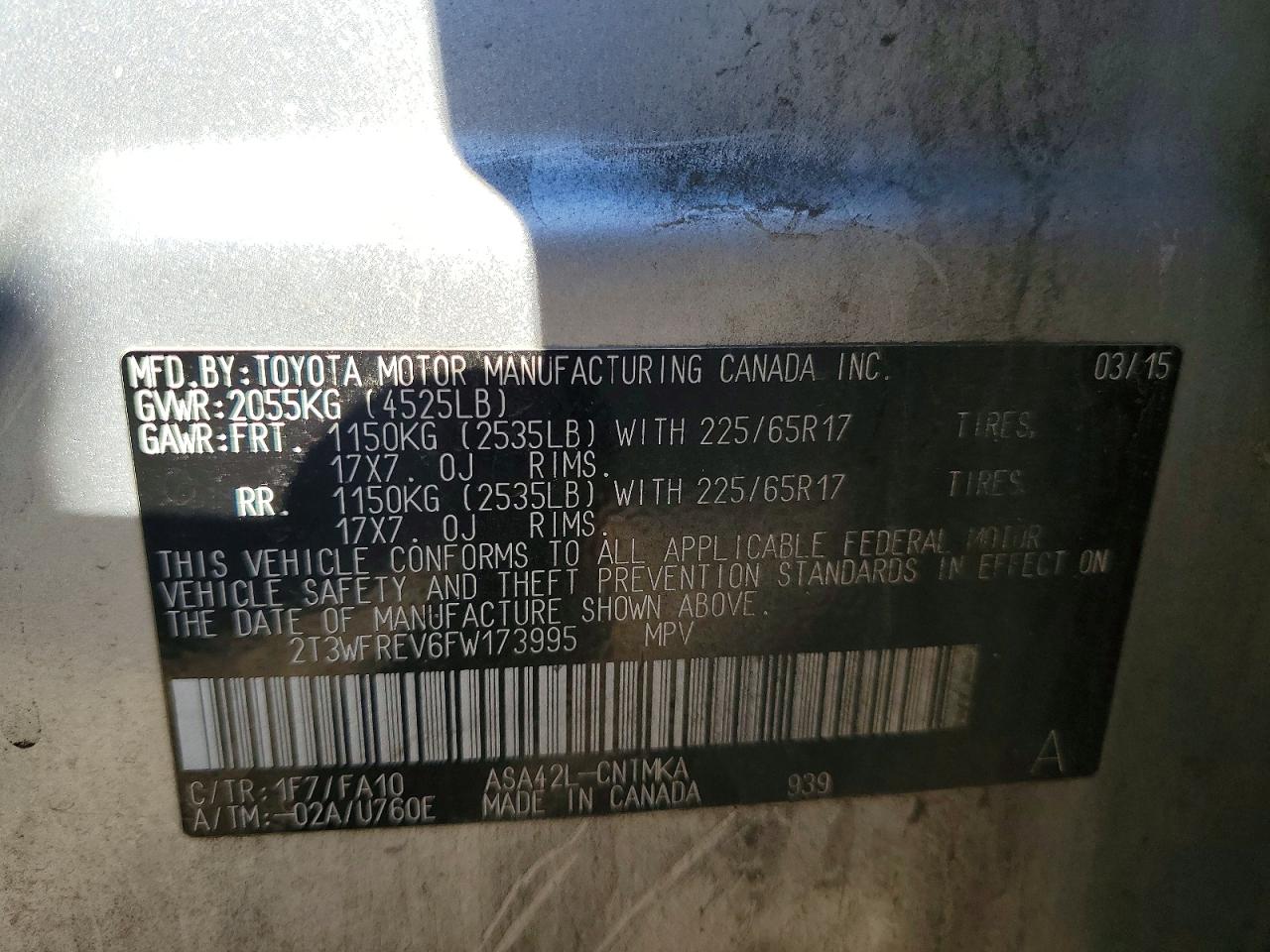 2015 TOYOTA RAV4 XLE photo 23