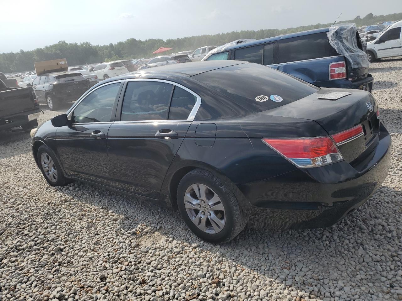 2011 HONDA ACCORD photo 2