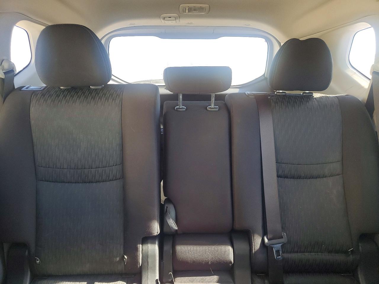 2019 NISSAN ROGUE S photo 10