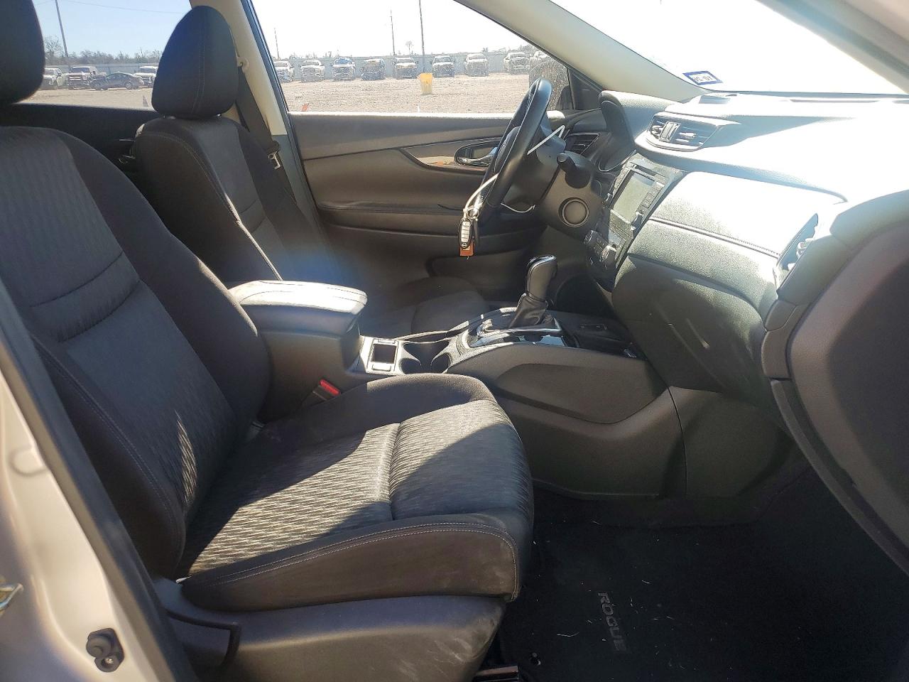 2019 NISSAN ROGUE S photo 7